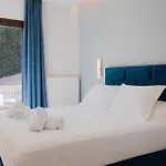 Villa Athina Corfu - 4 Bedrooms *