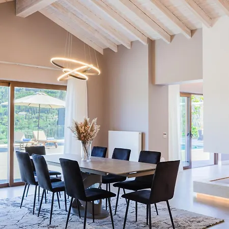 Athina Corfu - 4 Bedrooms Villa Kynopiástai