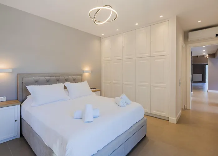 Athina Corfu - 4 Bedrooms * Kynopiástai